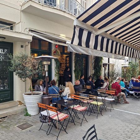 Monastiraki-Psiri, Old Town, 3-Bdr Apt, Sleep 6-10P, Spacious Court Yard Athén Kültér fotó