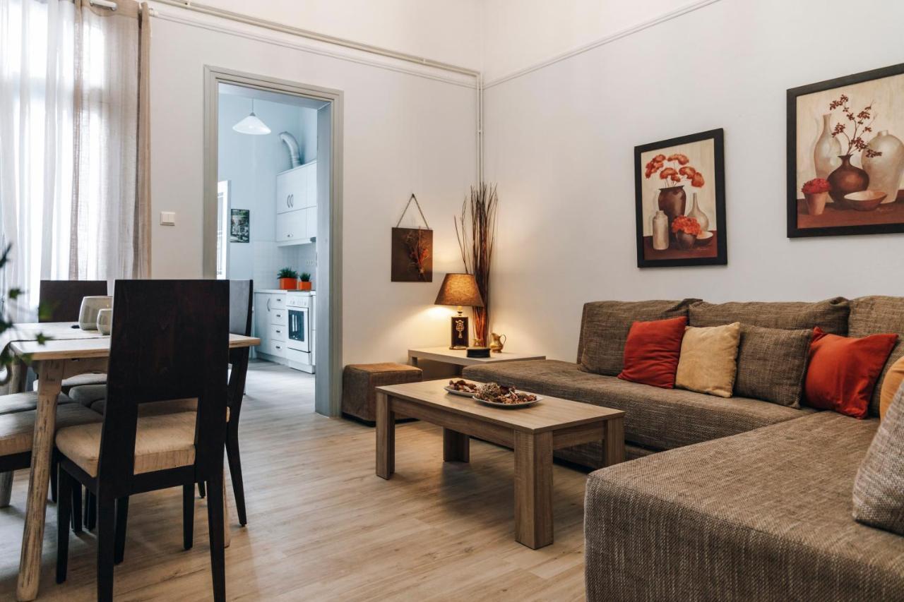 Monastiraki-Psiri, Old Town, 3-Bdr Apt, Sleep 6-10P, Spacious Court Yard Athén Kültér fotó