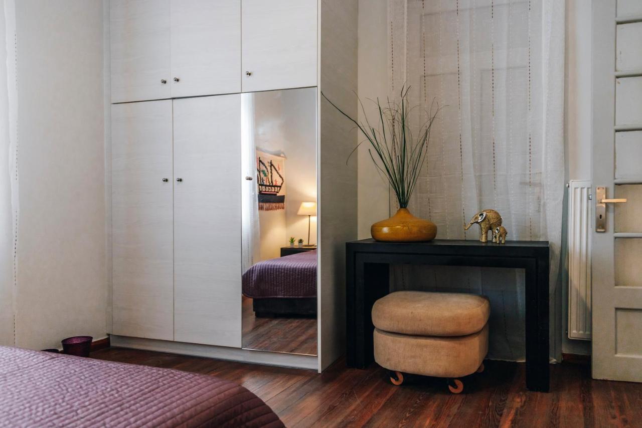 Monastiraki-Psiri, Old Town, 3-Bdr Apt, Sleep 6-10P, Spacious Court Yard Athén Kültér fotó