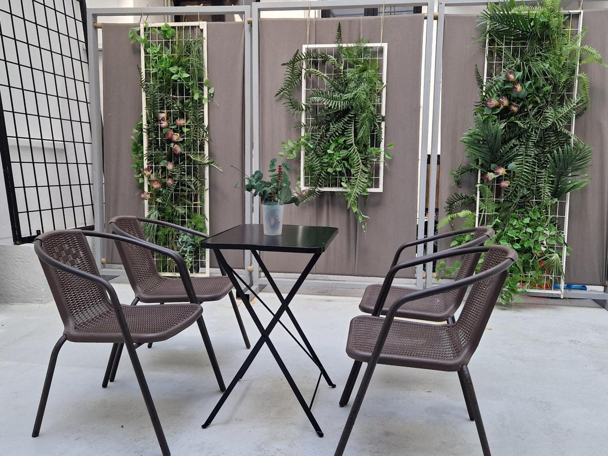 Monastiraki-Psiri, Old Town, 3-Bdr Apt, Sleep 6-10P, Spacious Court Yard Athén Kültér fotó